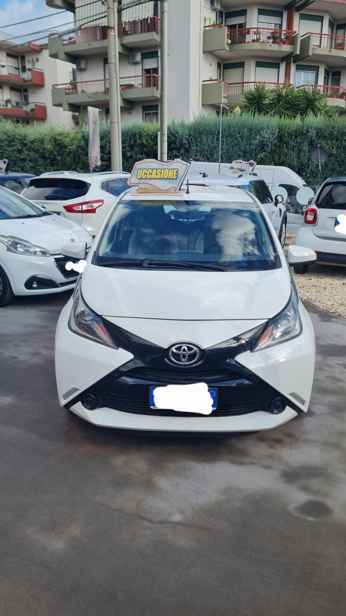 Toyota Aygo 1.0 VVT-i 69 CV 5 porte x-clusiv (3)