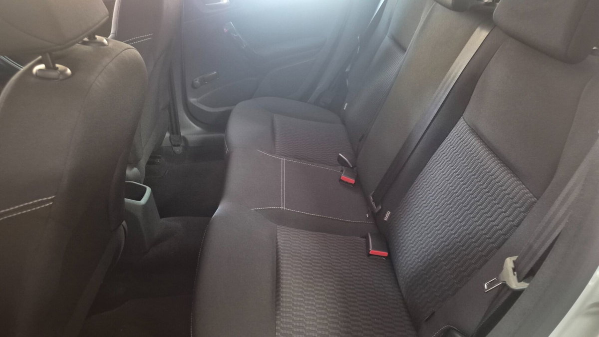 Peugeot 208 82 5p. GPL Allure (11)