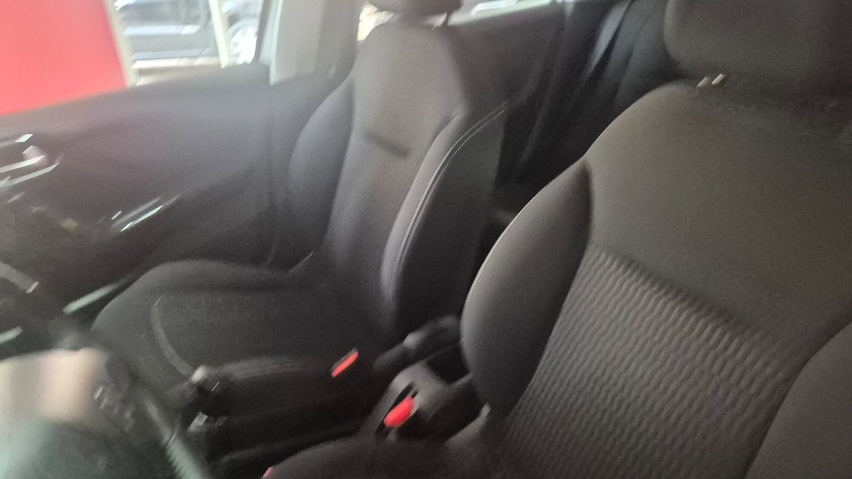 Peugeot 208 82 5p. GPL Allure (12)