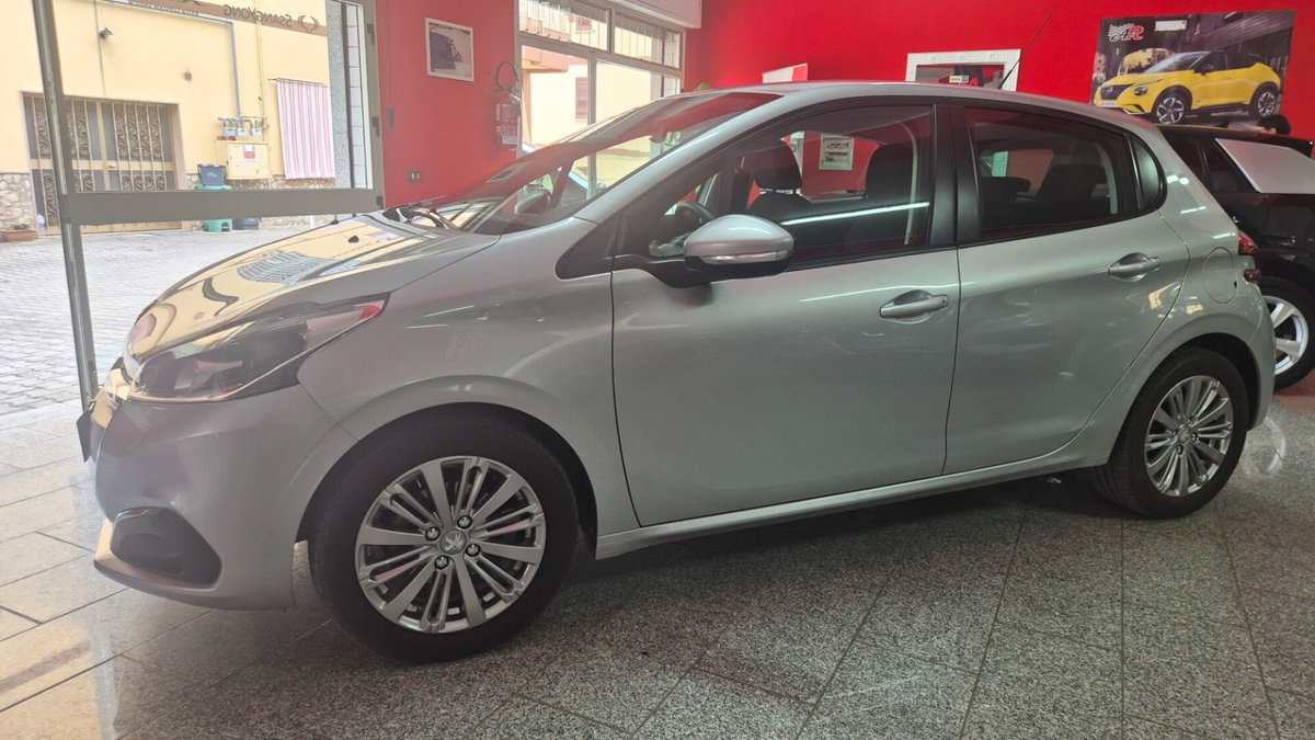 Peugeot 208 82 5p. GPL Allure (3)