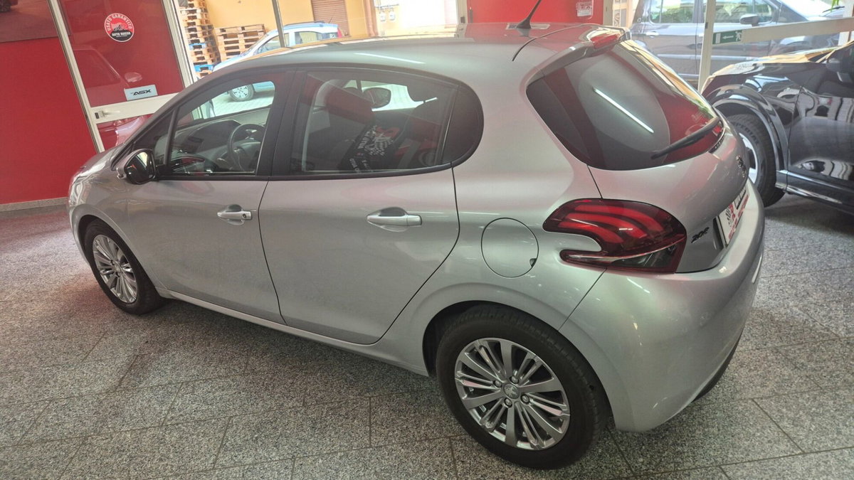 Peugeot 208 82 5p. GPL Allure (7)