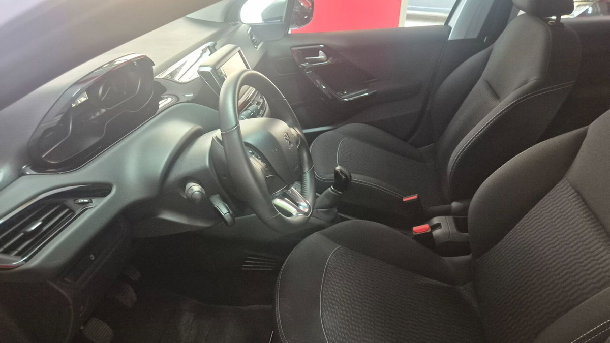 Peugeot 208 82 5p. GPL Allure (9)