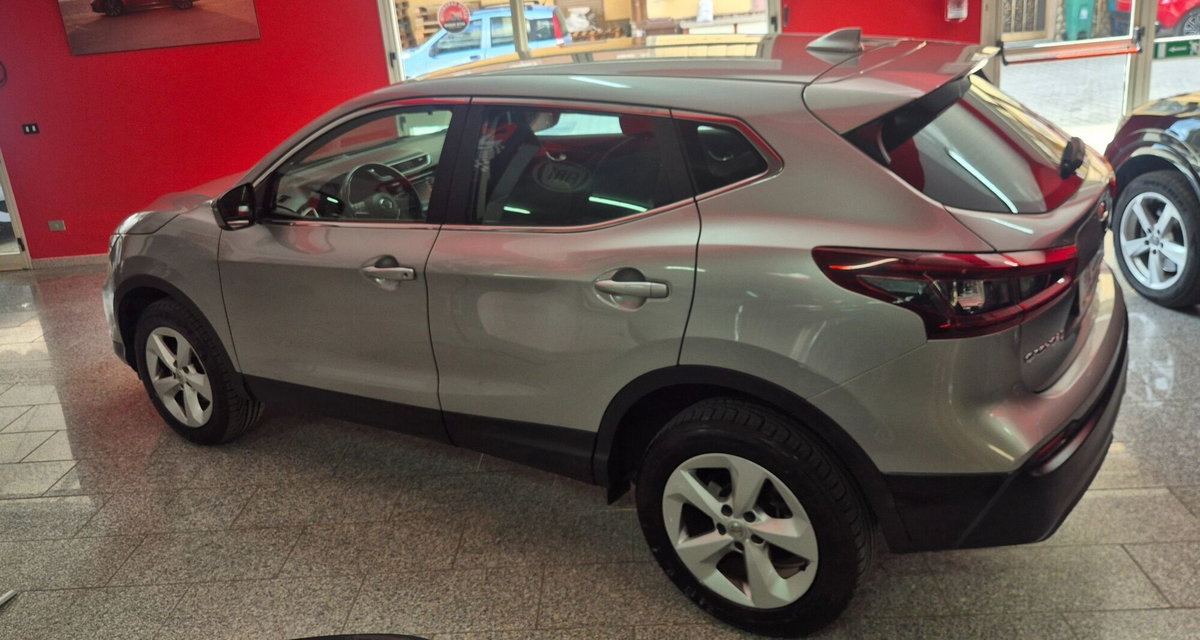 Nissan Qashqai 1.5 dCi 115 CV DCT Business (6)