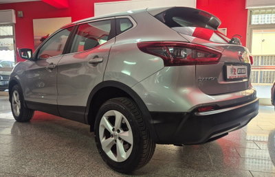 Nissan Qashqai 1.5 dCi 115 CV DCT Business (7)