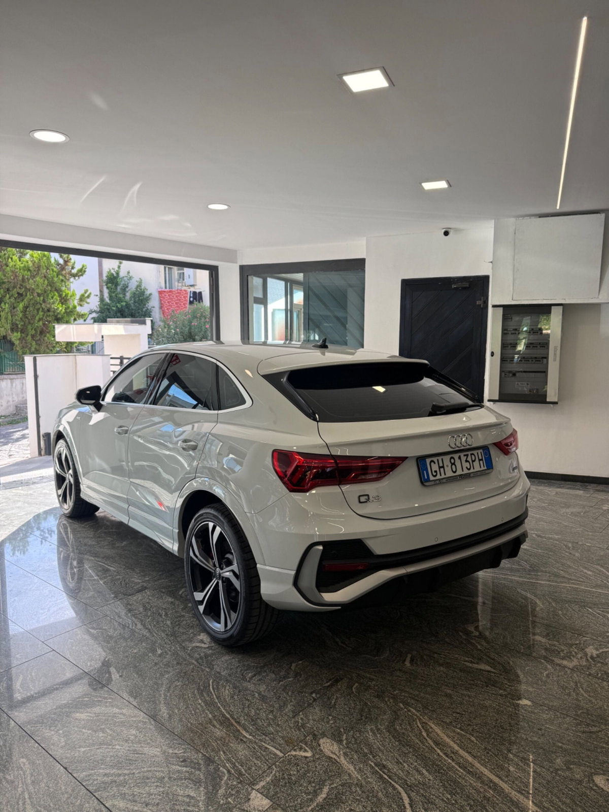 Audi Q3 Sportback 40 TDI quattro S tronic S line edition (4)