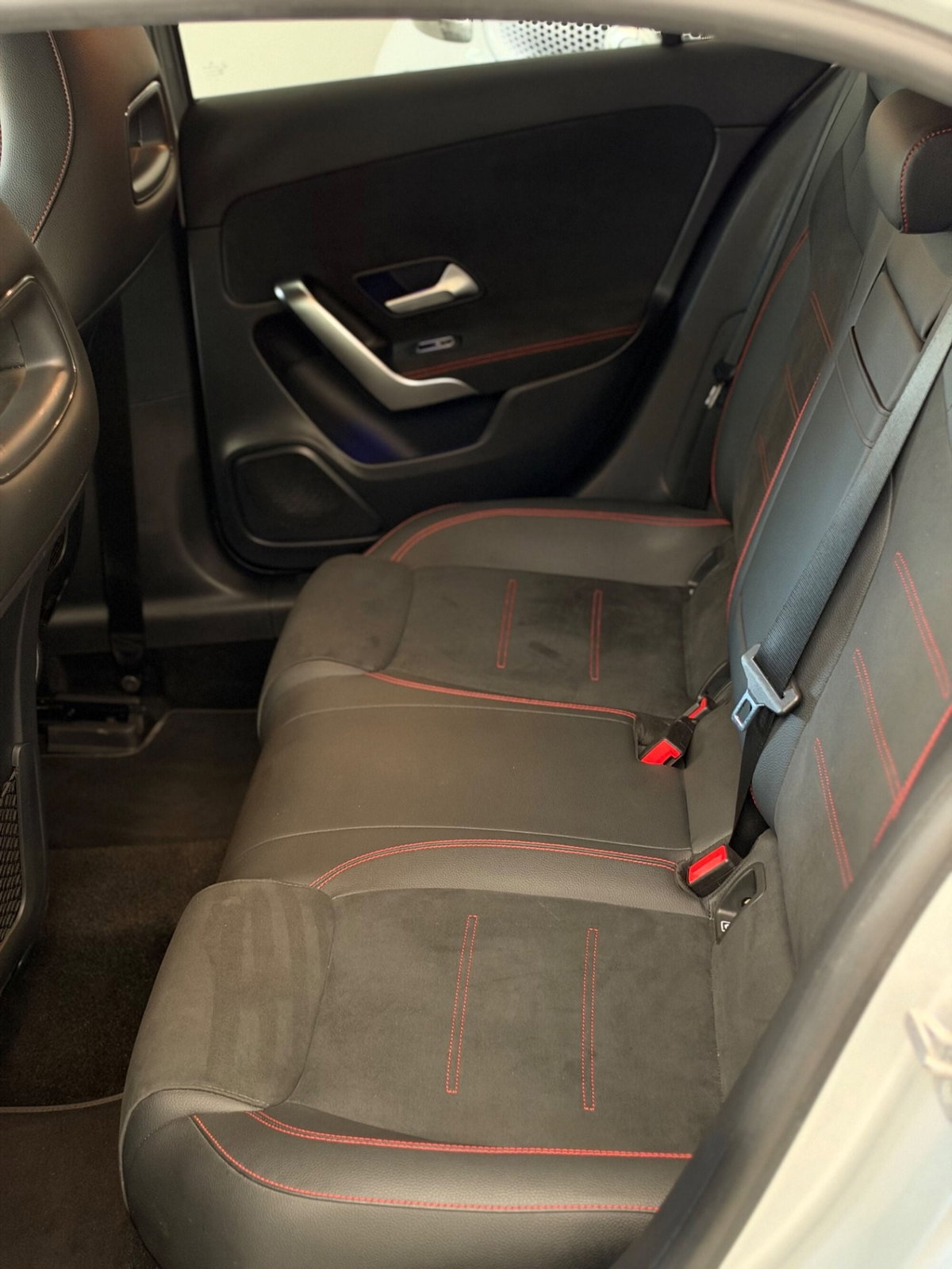 Mercedes-Benz Classe A Sedan 200 d AMG Line Advanced Plus auto (10)
