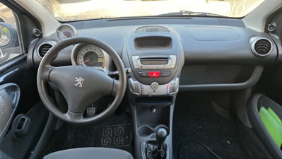 Peugeot 107 68CV 5p. Urban Move (11)
