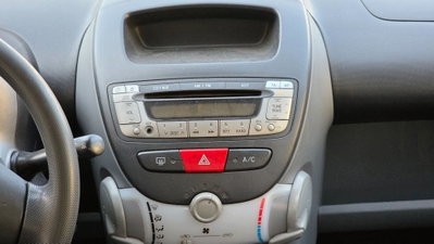 Peugeot 107 68CV 5p. Urban Move (12)