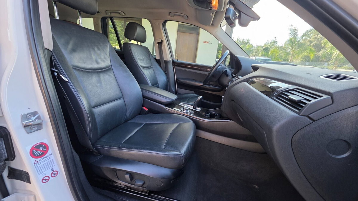 BMW X3 xDrive20d Futura (13)