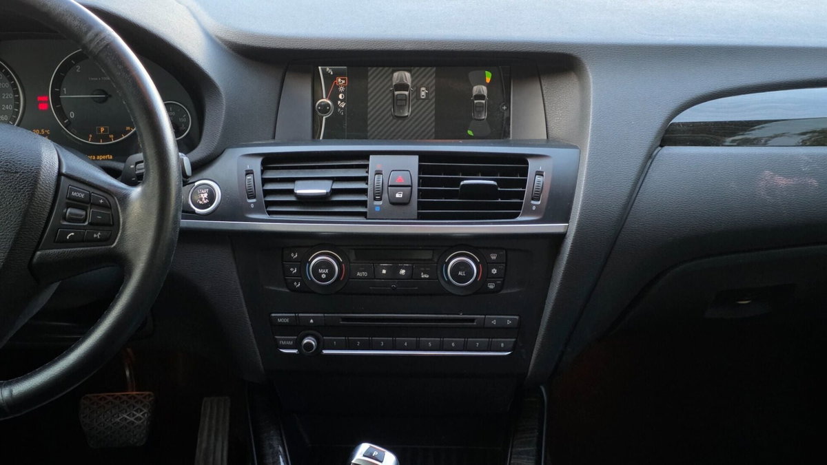 BMW X3 xDrive20d Futura (16)