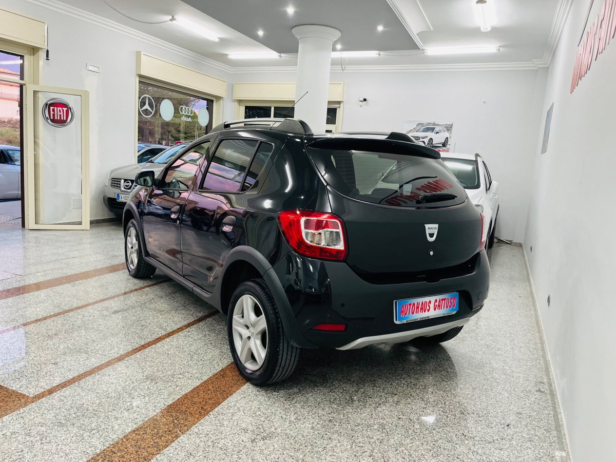 Dacia Sandero Stepway 1.5 dCi 8V 90CV (6)