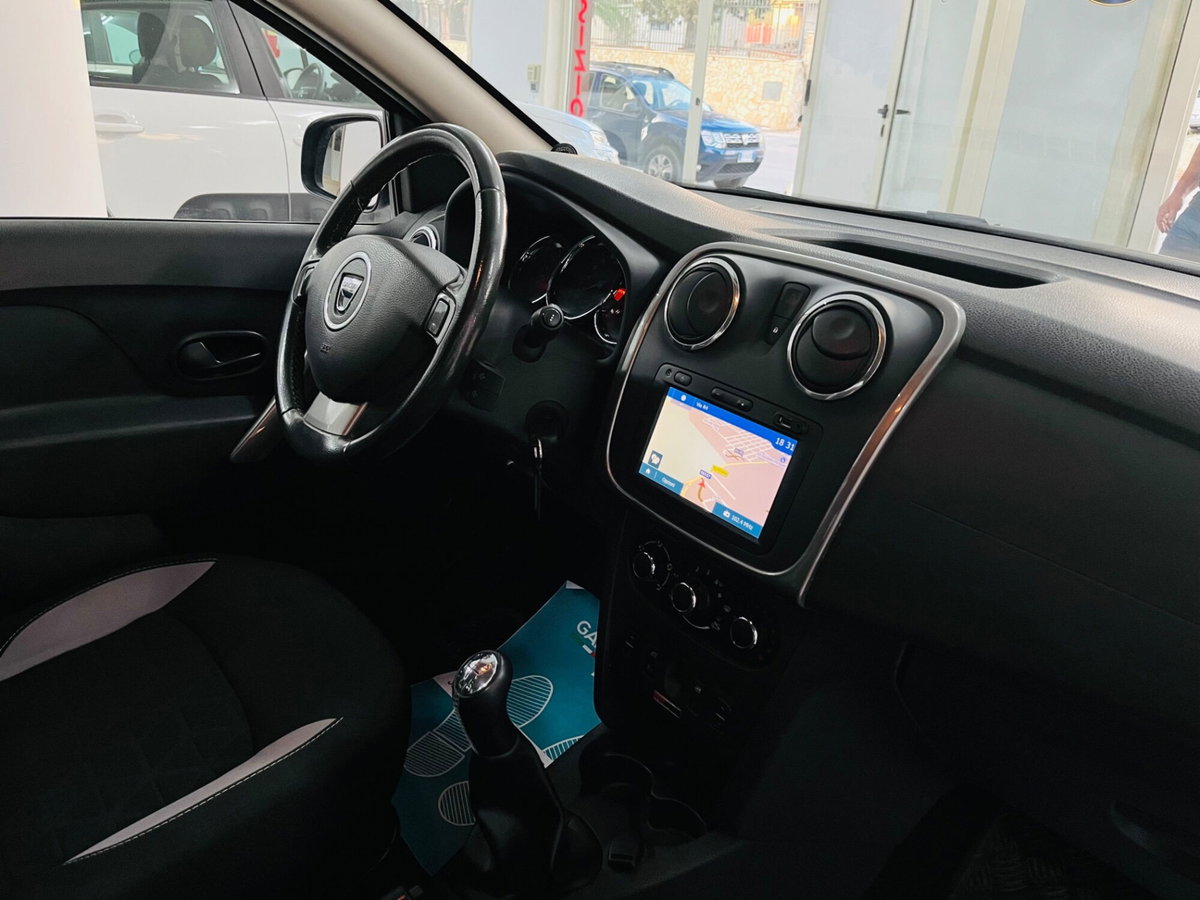 Dacia Sandero Stepway 1.5 dCi 8V 90CV (9)