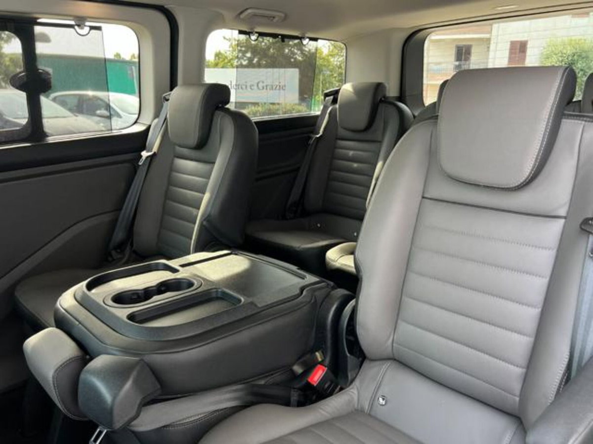 Ford Tourneo Custom 320 2.0 TDCi 185CV aut. PC Titanium (14)