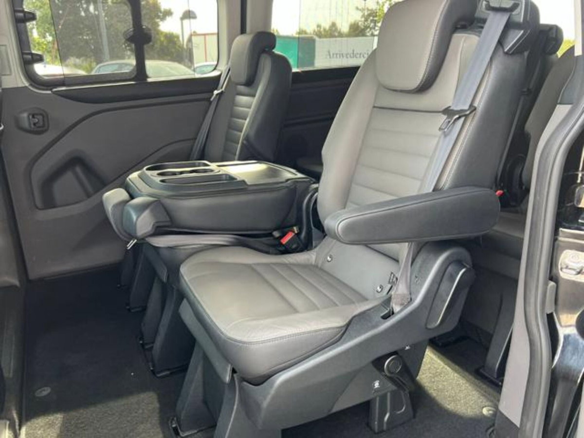 Ford Tourneo Custom 320 2.0 TDCi 185CV aut. PC Titanium (17)