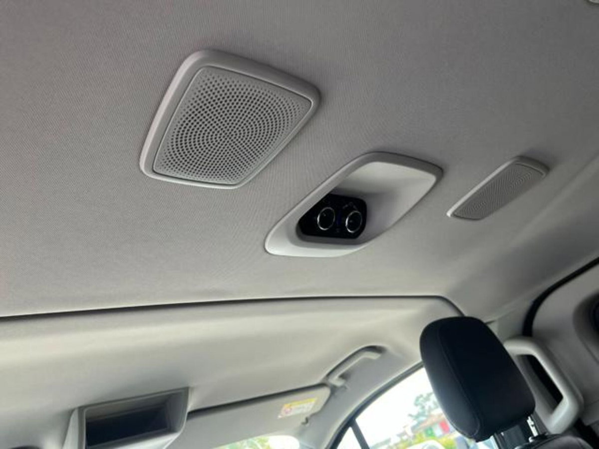Ford Tourneo Custom 320 2.0 TDCi 185CV aut. PC Titanium (18)