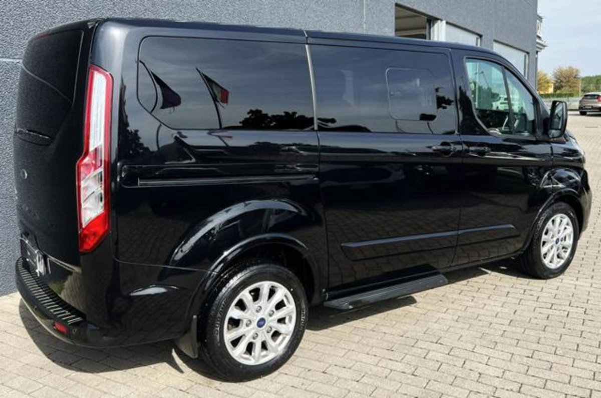 Ford Tourneo Custom 320 2.0 TDCi 185CV aut. PC Titanium (8)