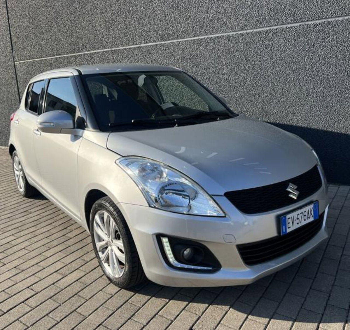 Suzuki Swift 1.2 VVT 5 porte B-Top (2)
