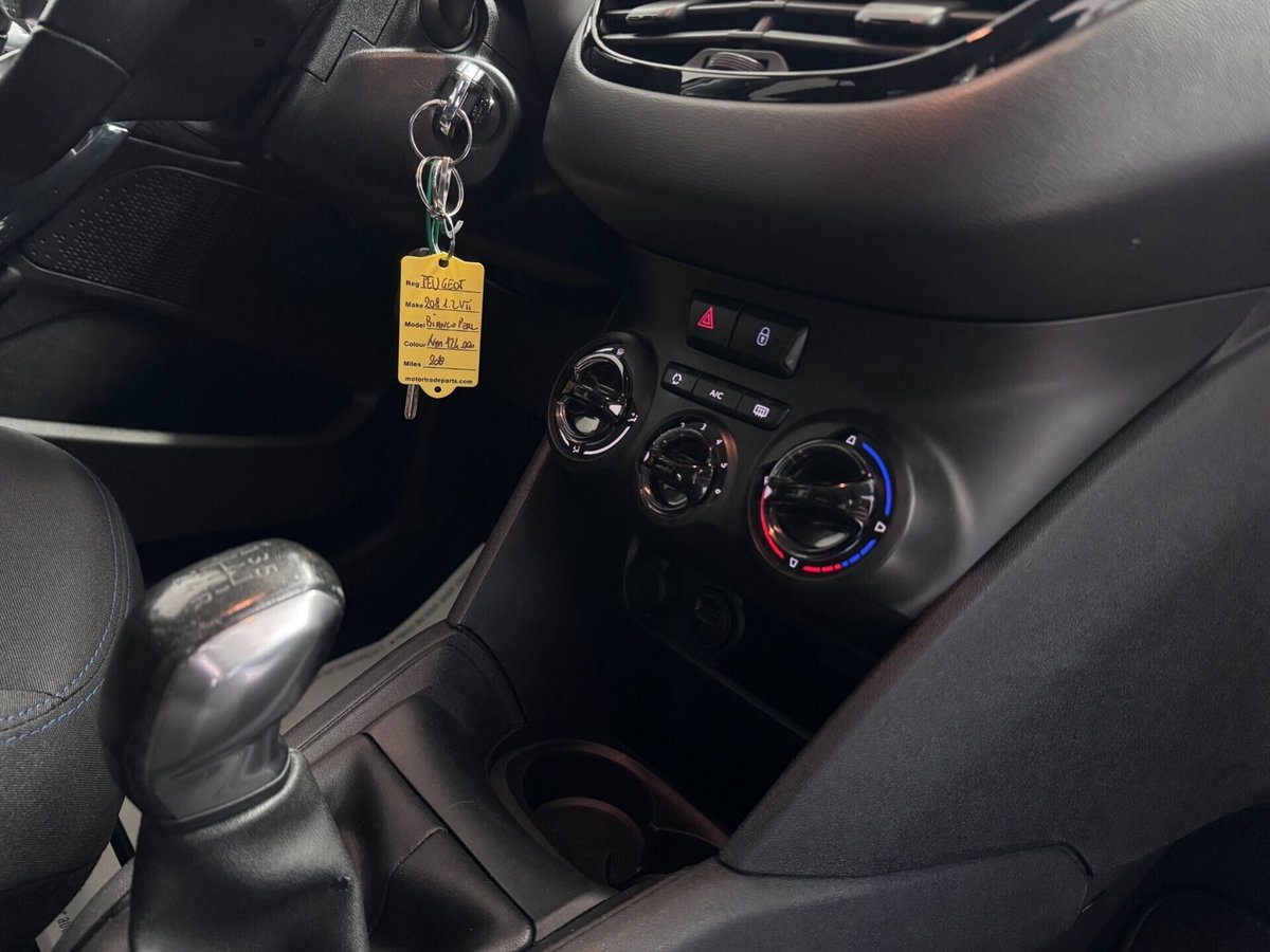 Peugeot 208 82 5 porte Access (16)