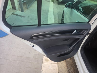 Volkswagen Golf 2.0 TDI 5p. Highline BlueMotion Technology (15)