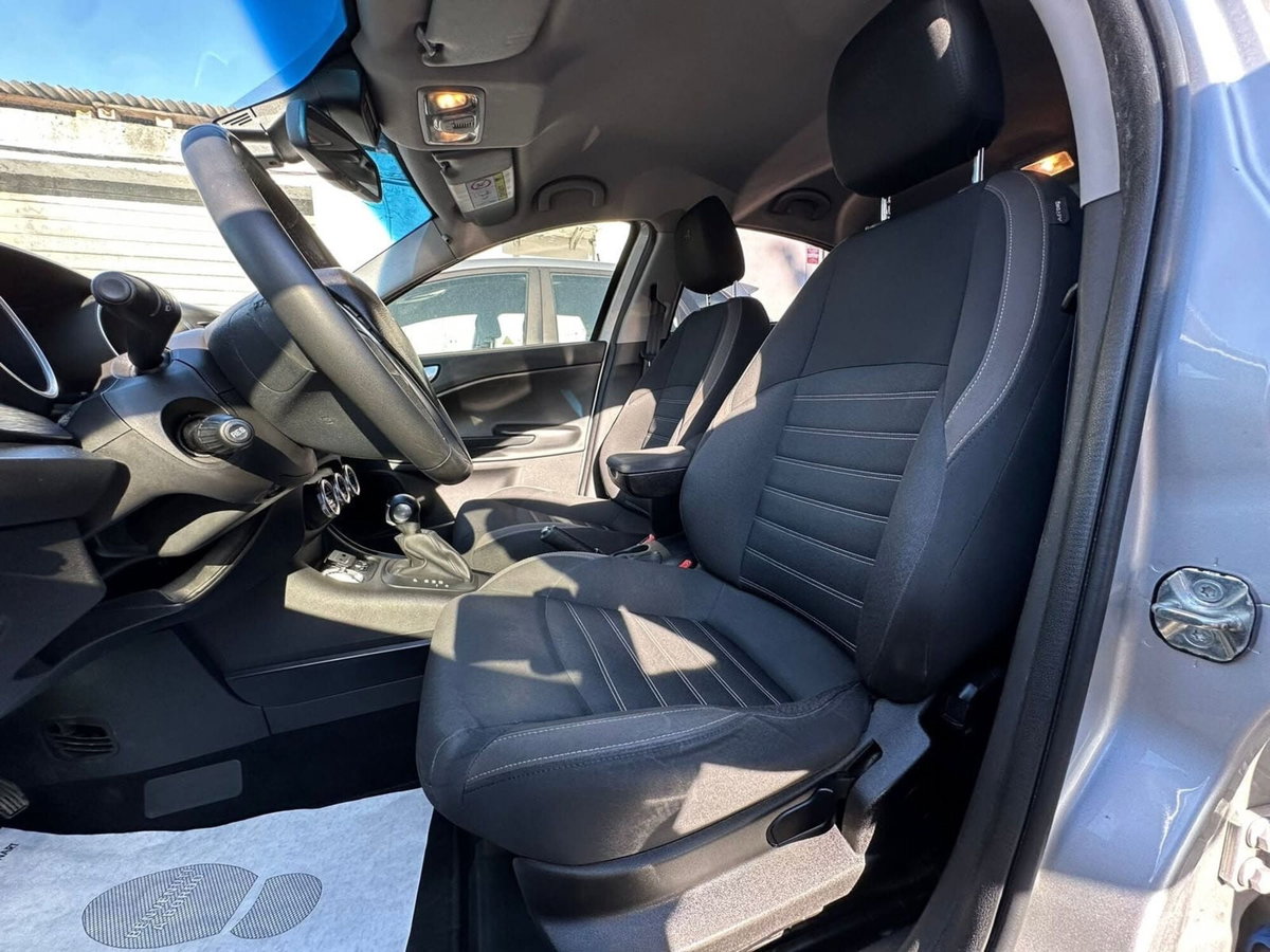 Alfa Romeo Giulietta 1.6 JTDm Ti 120cv (10)