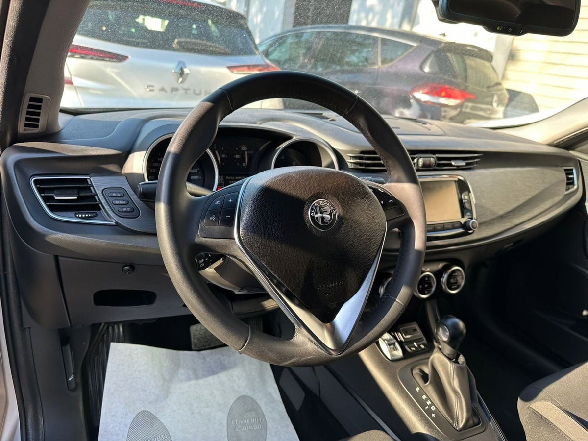 Alfa Romeo Giulietta 1.6 JTDm Ti 120cv (6)