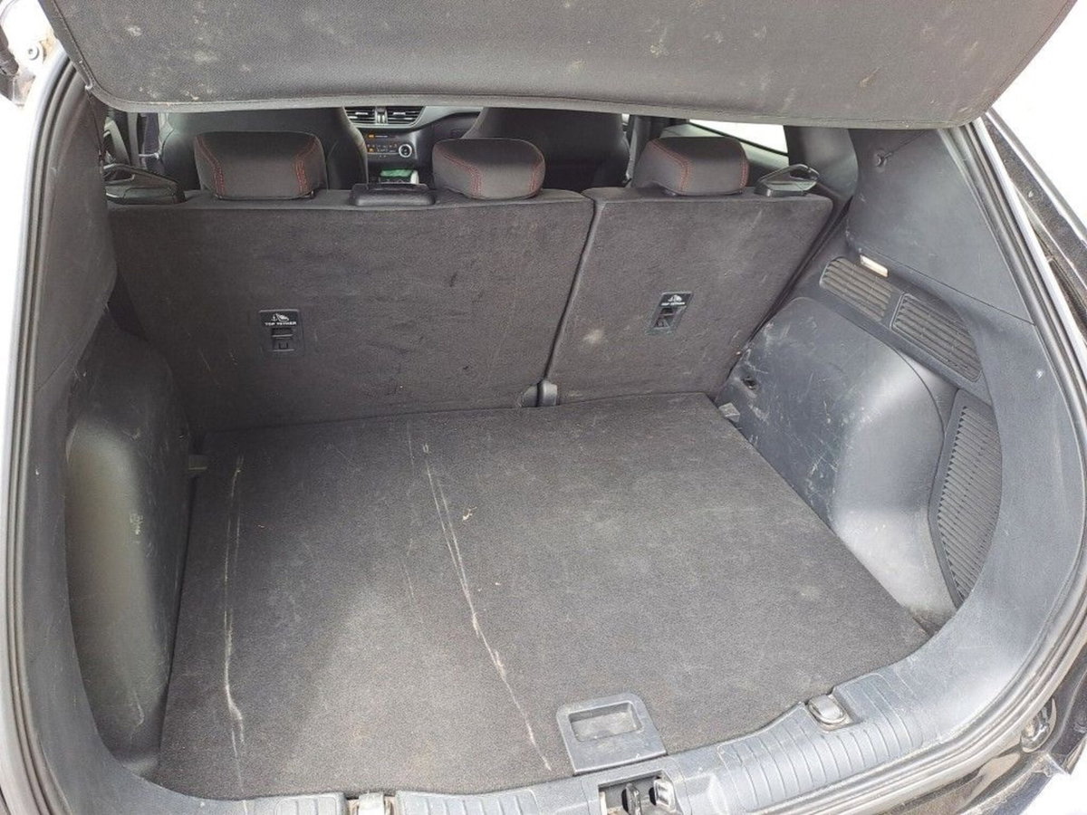 Ford Kuga 1.5 EcoBlue 120 CV 2WD ST-Line (10)