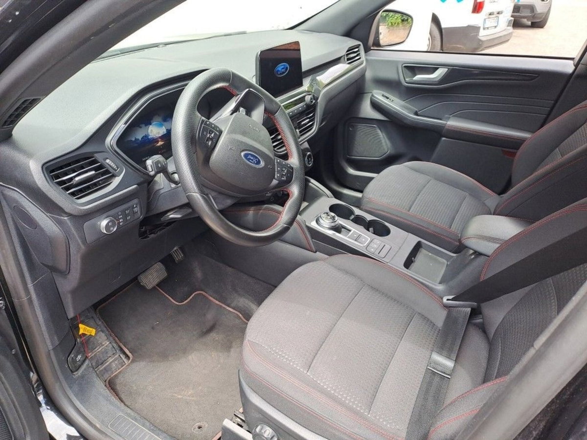 Ford Kuga 1.5 EcoBlue 120 CV 2WD ST-Line (6)