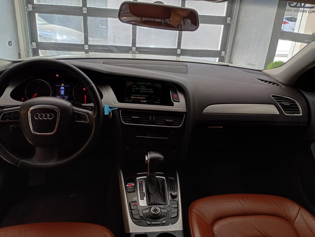 Audi A4 Avant 2.0 TDI 143CV F.AP. multitronic Advanced (10)