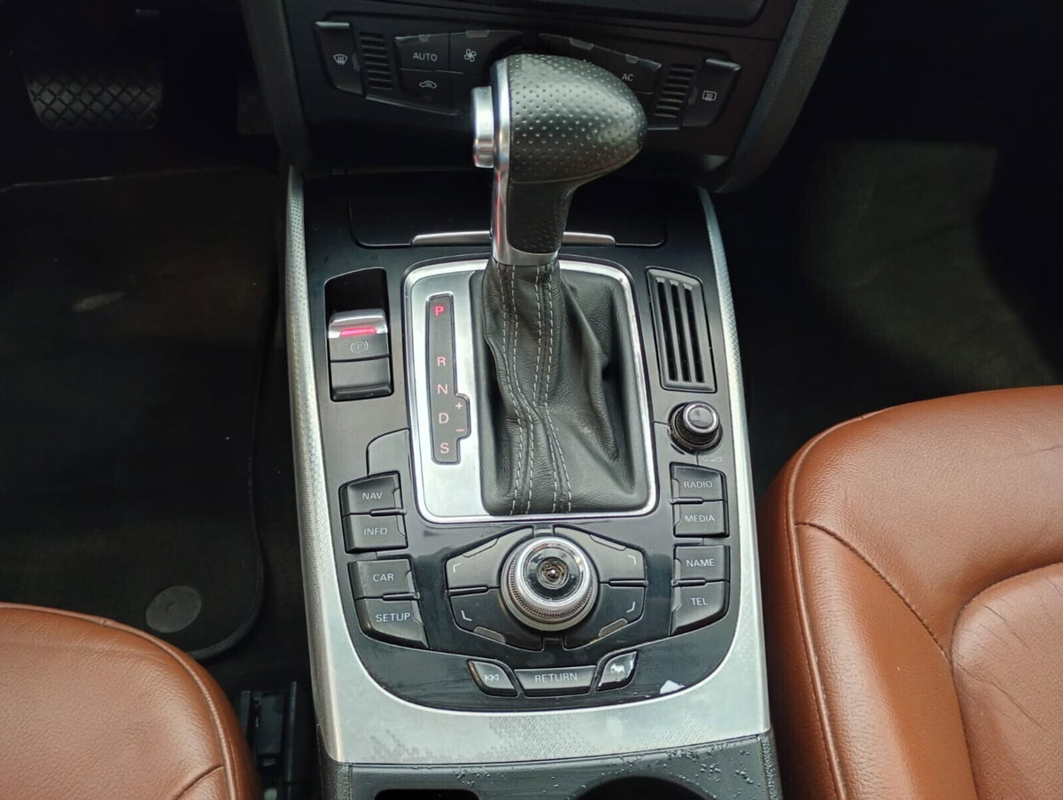 Audi A4 Avant 2.0 TDI 143CV F.AP. multitronic Advanced (14)