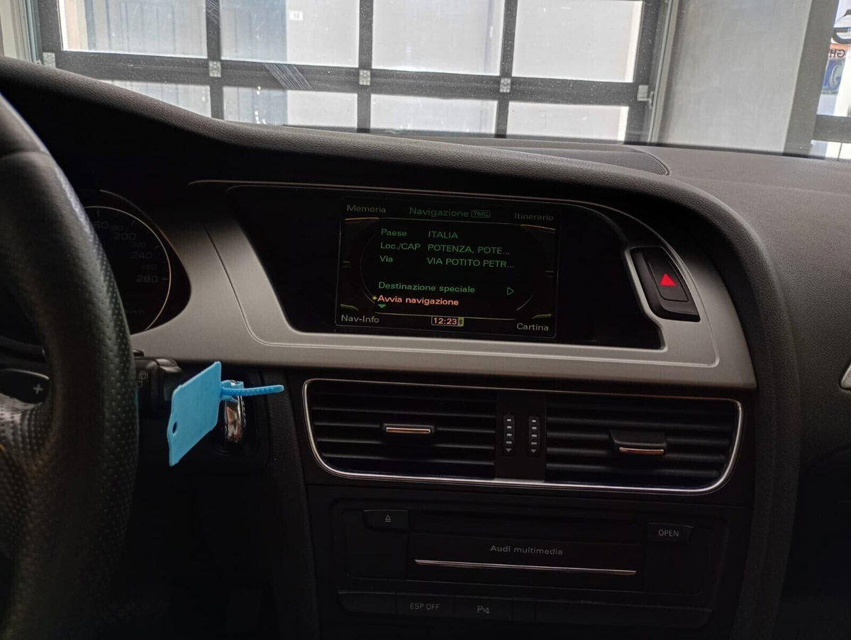 Audi A4 Avant 2.0 TDI 143CV F.AP. multitronic Advanced (15)