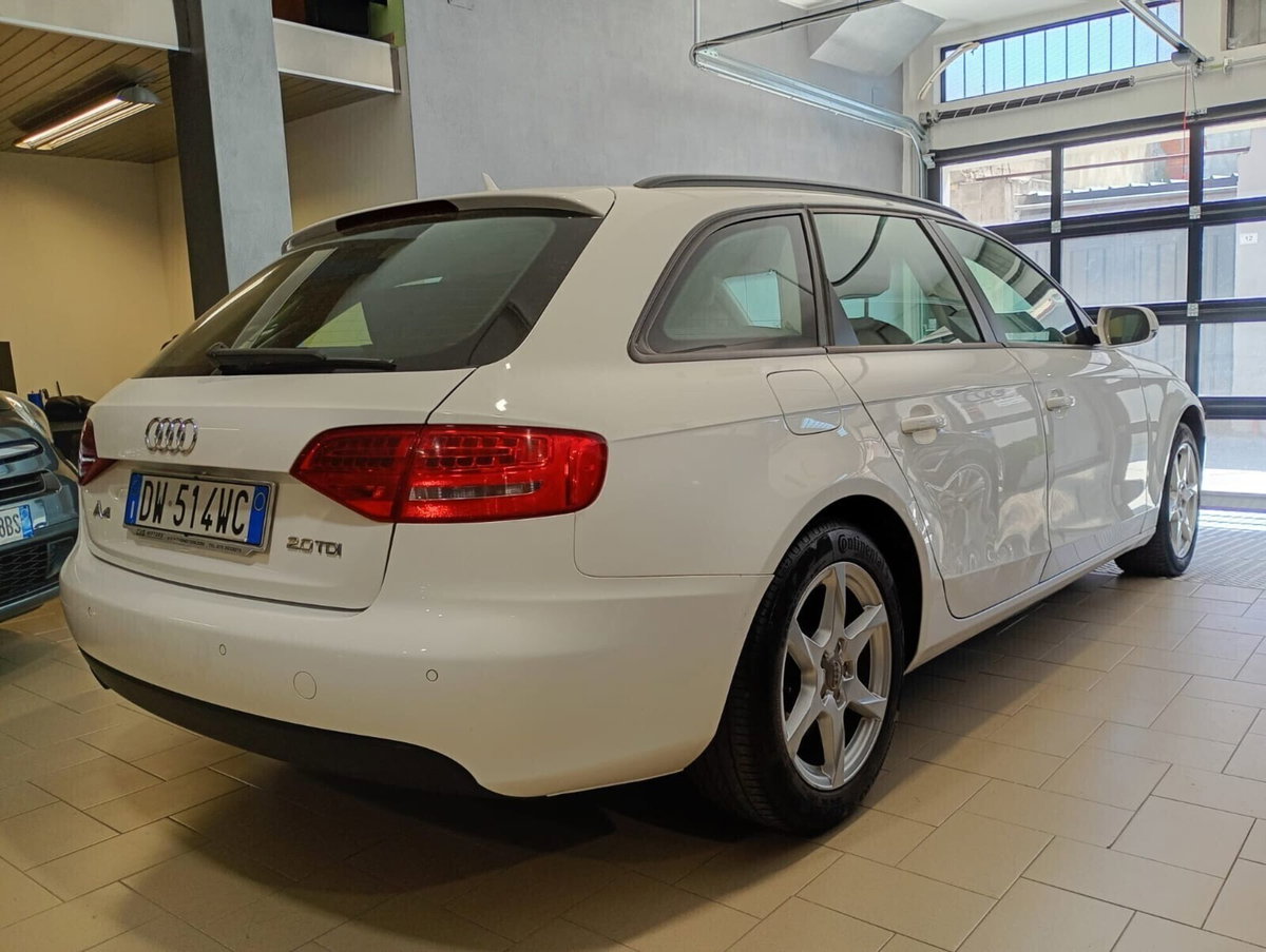 Audi A4 Avant 2.0 TDI 143CV F.AP. multitronic Advanced (5)