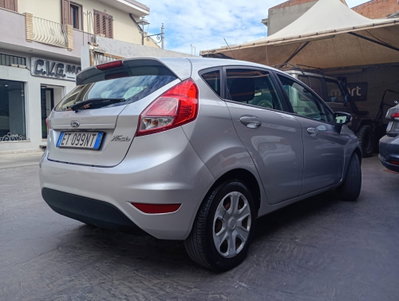 Ford Fiesta 1.5 TDCi 75CV 5 porte (2)