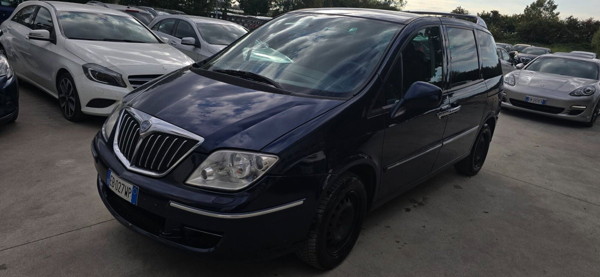 Lancia Phedra MJT 136 CV Oro Plus (10)