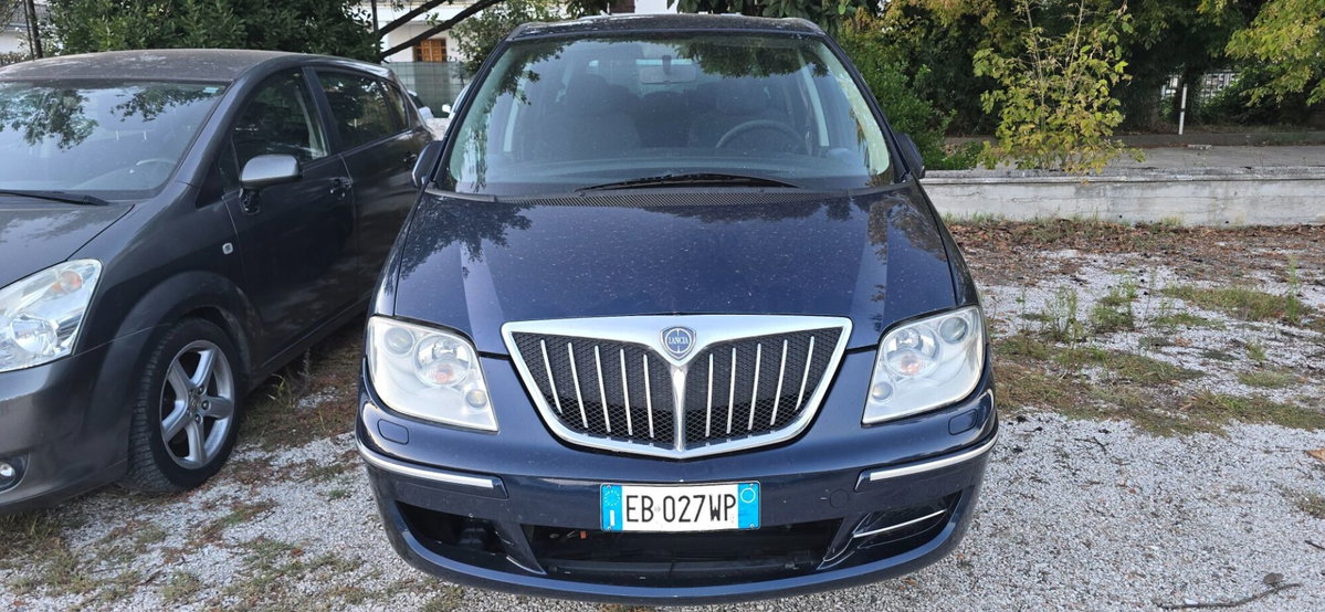 Lancia Phedra MJT 136 CV Oro Plus (3)