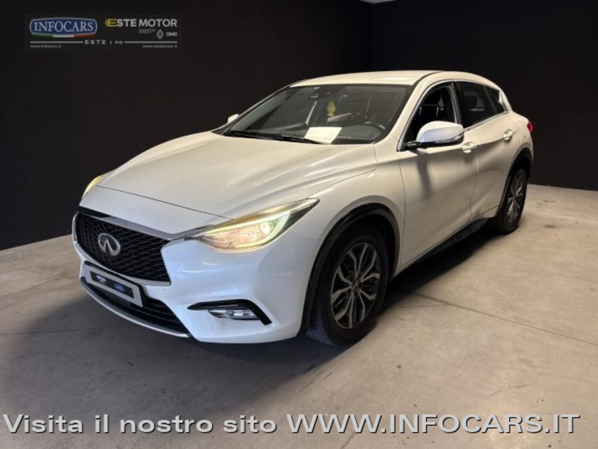 Infiniti Q30 1.5 diesel DCT Premium (3)