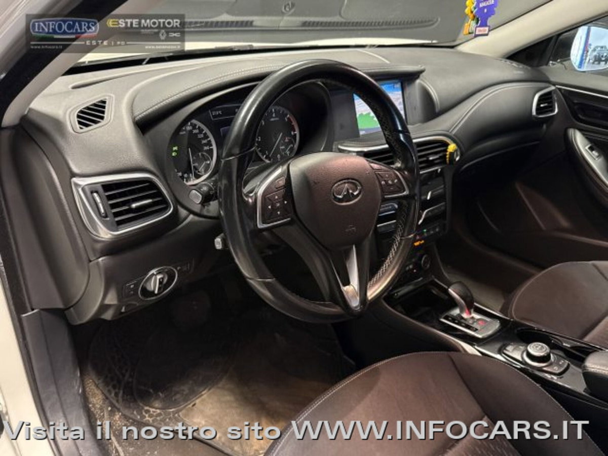 Infiniti Q30 1.5 diesel DCT Premium (9)