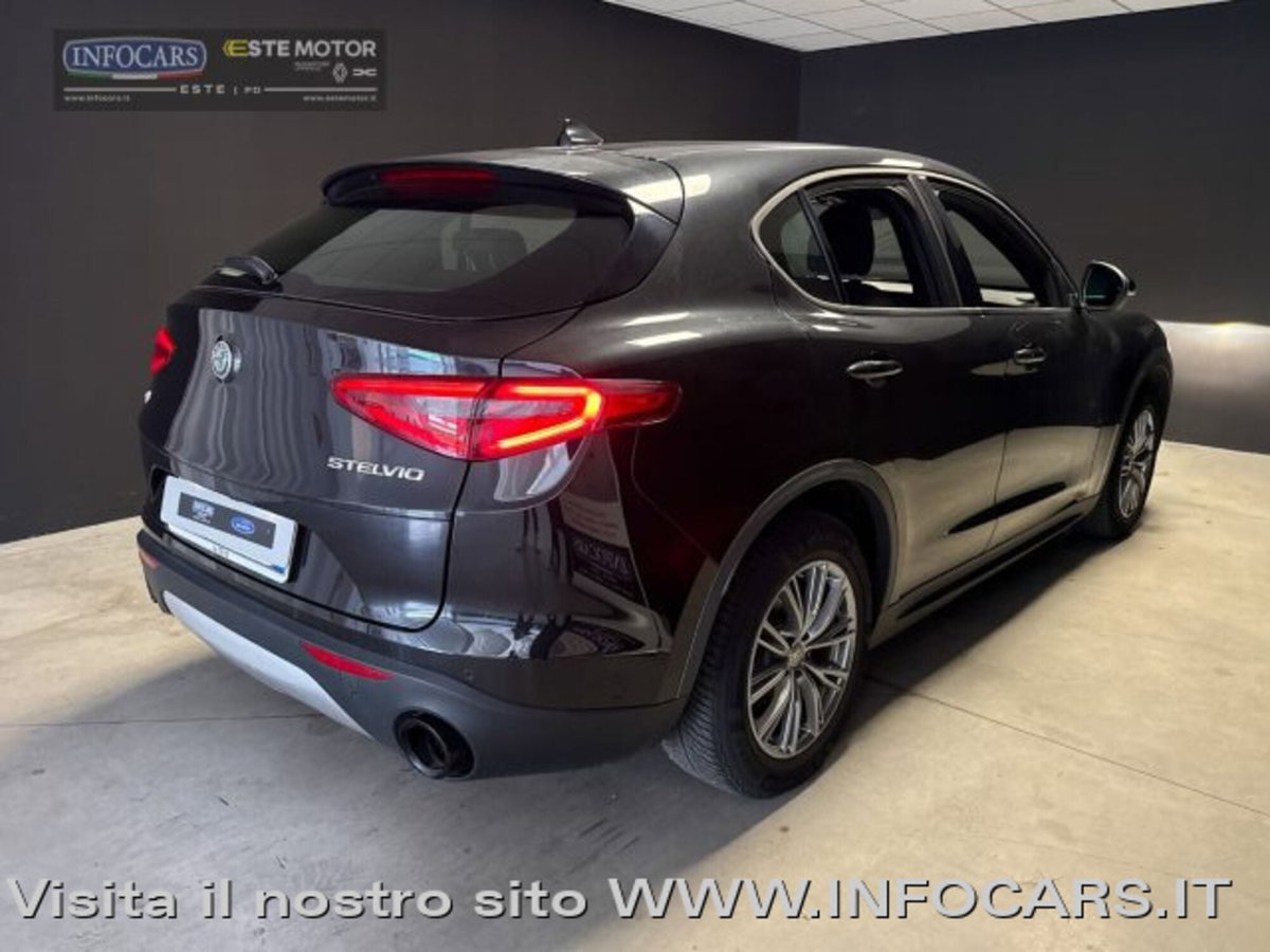 Alfa Romeo Stelvio Stelvio 2.2 Turbodiesel 190 CV AT8 Q4 Super Business (4)