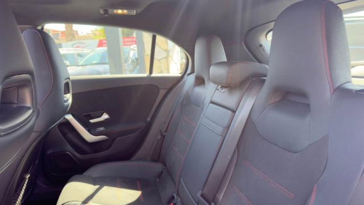 Mercedes-Benz Classe A 200 d AMG Line Premium Plus auto (20)