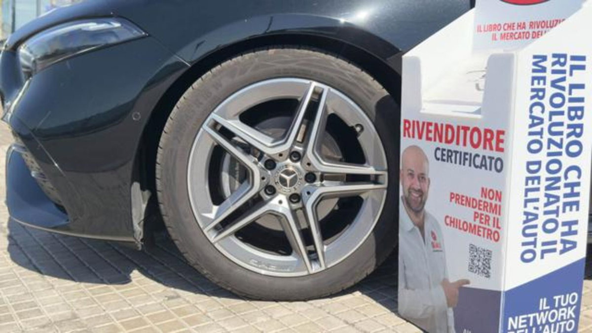 Mercedes-Benz Classe A 200 d AMG Line Premium Plus auto (3)