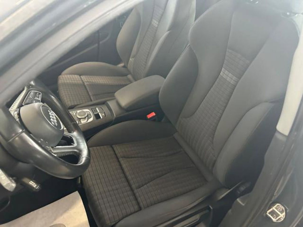 Audi A3 1.6 TDI 116 CV S tronic Business (10)