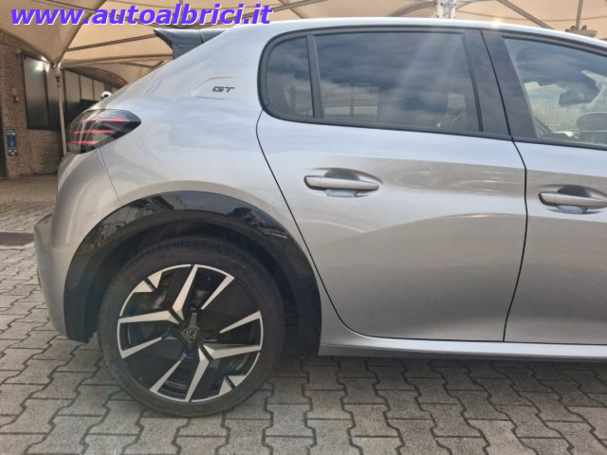 Peugeot 208 51 kWh GT (9)