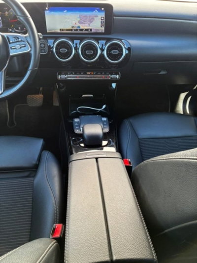 Mercedes-Benz Classe A Sedan 180 d Automatic 4p. Premium (10)