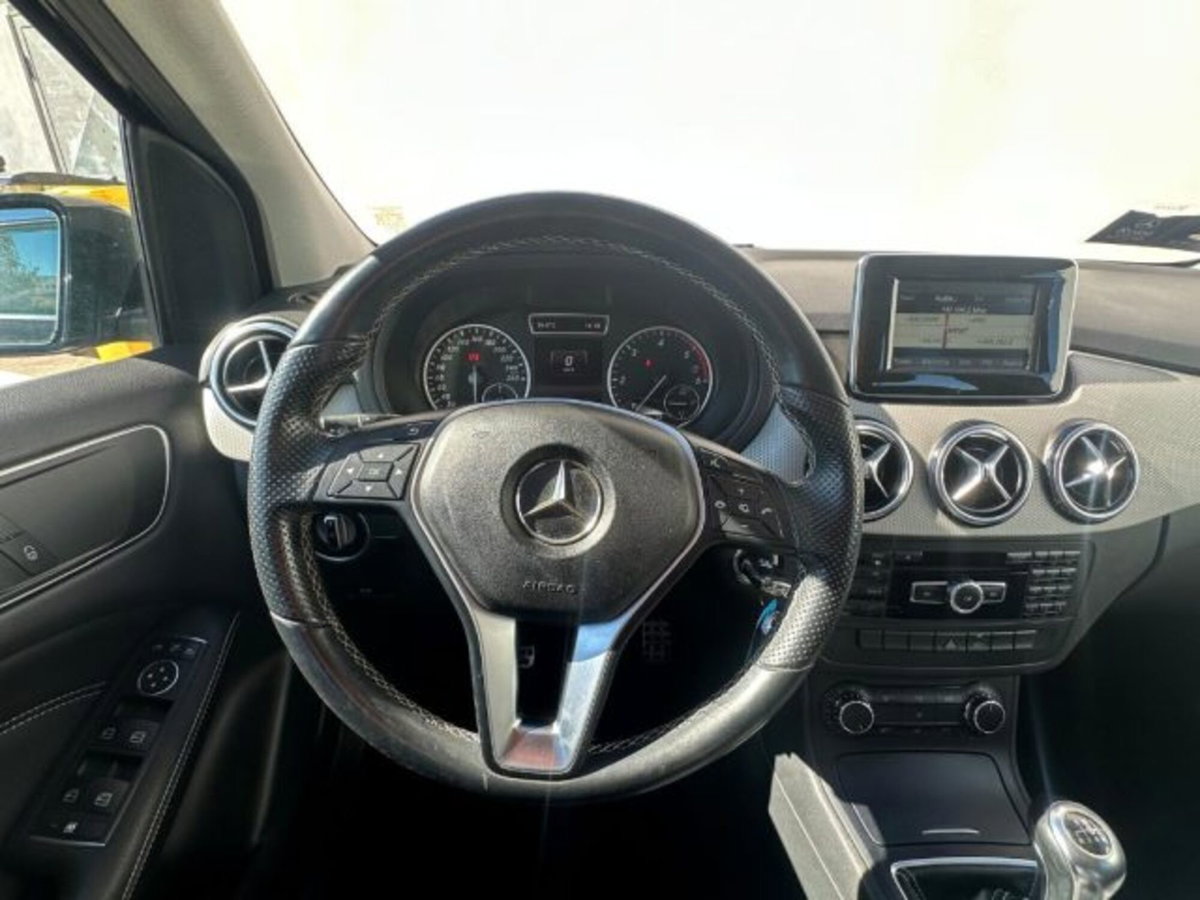 Mercedes-Benz Classe B 180 CDI Executive (16)