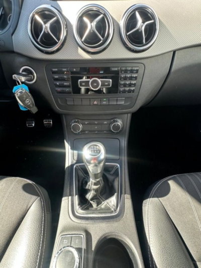 Mercedes-Benz Classe B 180 CDI Executive (17)