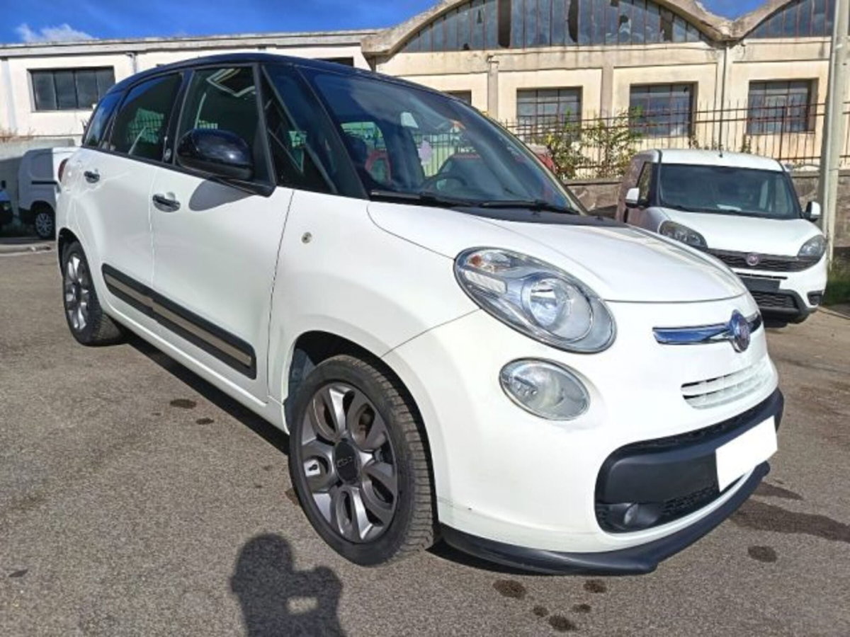 Fiat 500L Living 1.6 Multijet 105 CV Lounge (2)