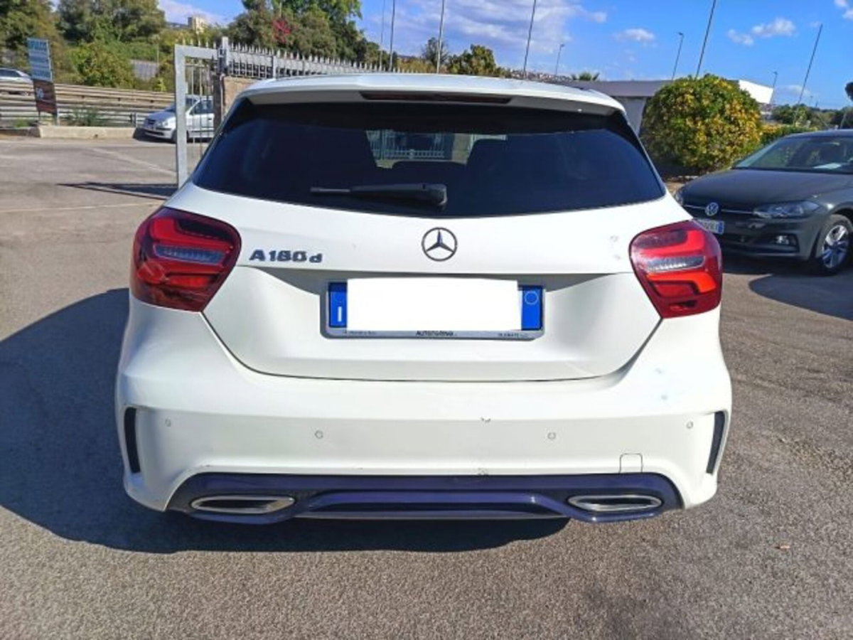 Mercedes-Benz Classe A 180 d Automatic Premium (8)