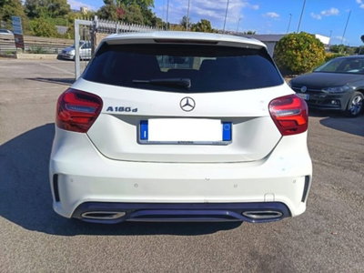 Mercedes-Benz Classe A 180 d Automatic Premium (8)