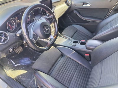 Mercedes-Benz Classe A 180 d Automatic Premium (9)