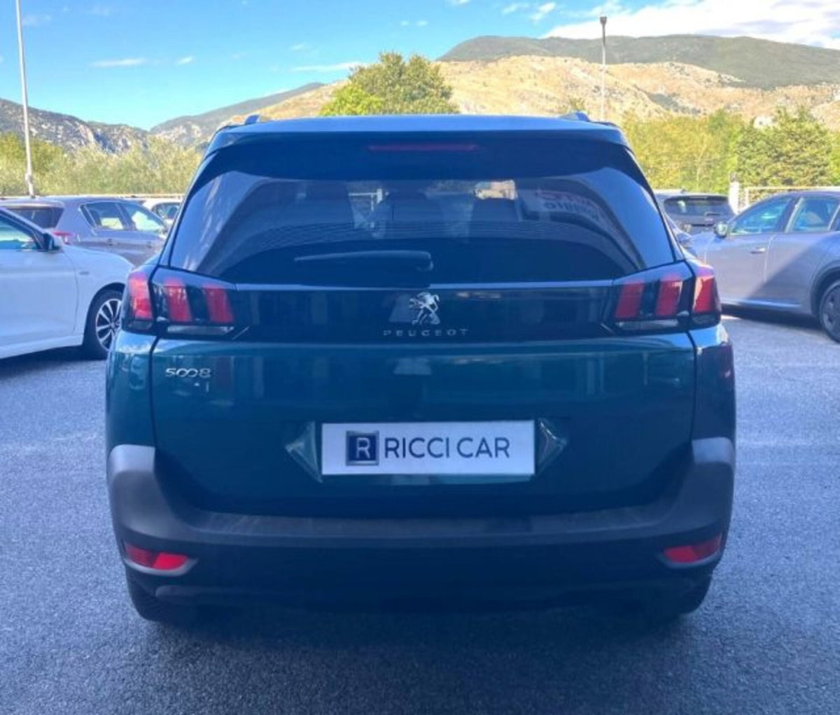 Peugeot 5008 BlueHDi 130 S&S EAT8 Allure (8)