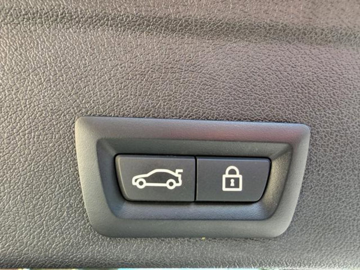 BMW X6 xDrive40d 48V xLine (8)